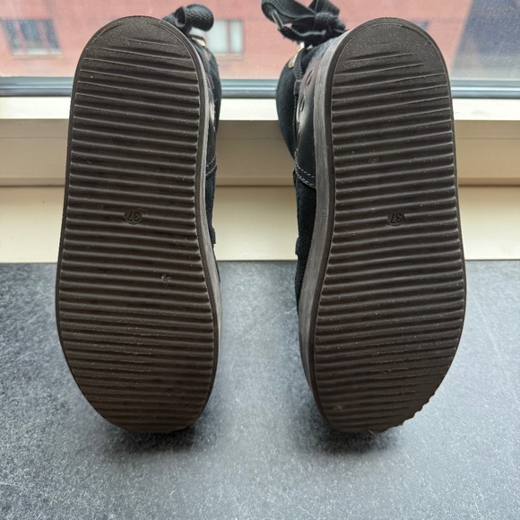 See by Chloe Black tie boots. Elevated Ugg Style - Picture 7 of 7